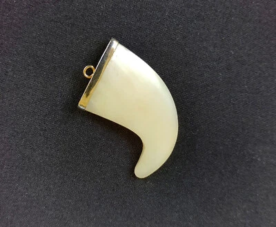 Anhänger aus Naturperlmutt in Silberfassung - Bild 1 von 2