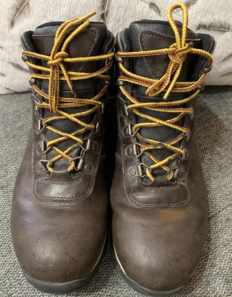 Hi-Tec Altitude V WP JR ~ Size 6.5 ~ Brown Leather Boots ~ Hiking,Hunting,trail - Image 1 of 4