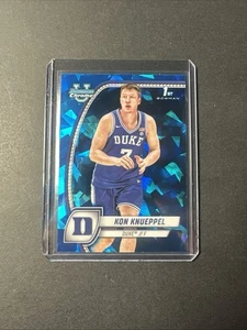 2024-25 Sapphire Kon Knueppel Rookie Duke Blue Devils #48 Base Sapphire - Bild 1 von 2