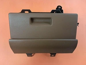 1988 - 1994 CHEVROLET SILVERADO GMC GMT-400 ASH TRAY BROWN - Picture 1 of 6