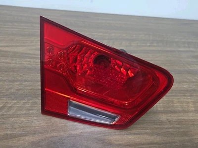 Luz trasera interior del maletero del lado del conductor Kia Forte LH 2009-2013 OEM. 92403-1M000 Foto 1 de 4