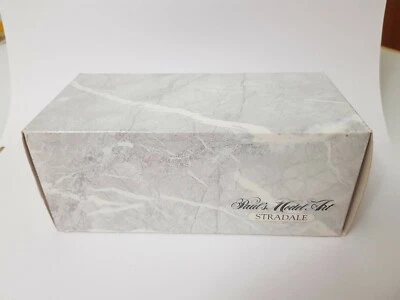 SCATOLA VUOTA AUTO PAUL'S MODEL ART STRADALE  1/24 - METAL- SOLO SCATOLA - Immagine 1 di 4