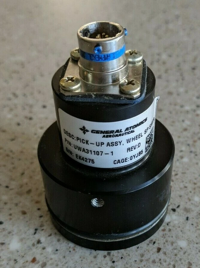 Conjunto de camioneta General Atomics Aeronautical UWA31107-1, sensor de velocidad de rueda Foto 1 de 4