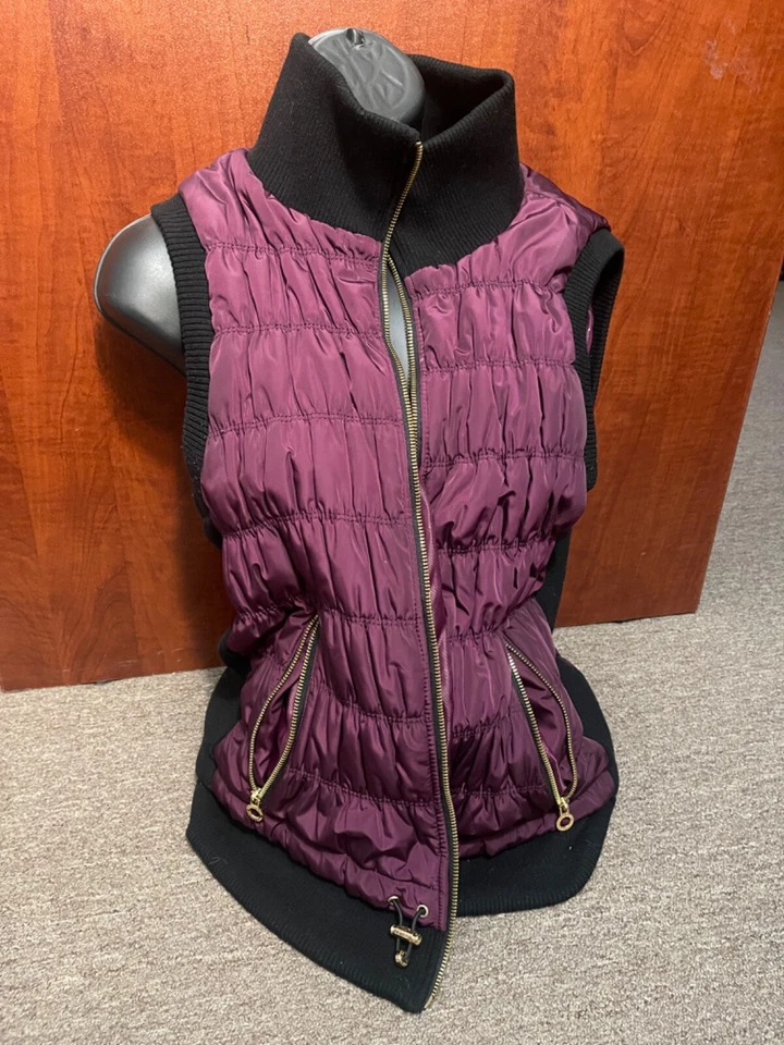 Calvin Klein Performance Women's Vest XL Maroon Quilted Smart Phone Phone Pocket - Image 1 of 1