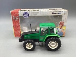 Traktor Modell 1:32 Joal Compact Valmet 8400 mit OVP - Bild 1 von 10