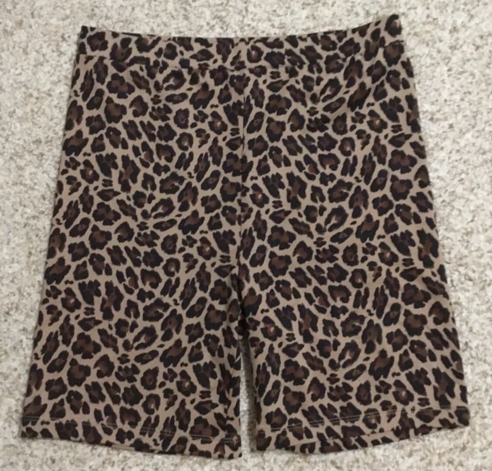 PANTALONES CORTOS DE MOTOCICLISTA CON ESTAMPADO DE GUEPARDO AMERICAN EAGLE TALLA MEDIANA Foto 1 de 1