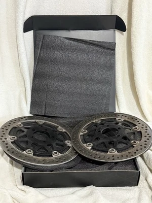 Rotores de disco de freno delanteros y traseros Arashi para Kawasaki Ninja ZX6R-ZX10R Foto 1 de 4