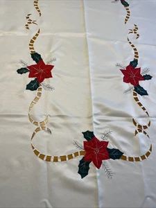 Weihnachten Tischdecke Applikation ausgeschnitten rot gold Weihnachtsstern weiß 102”x60” Kohls - Bild 1 von 11