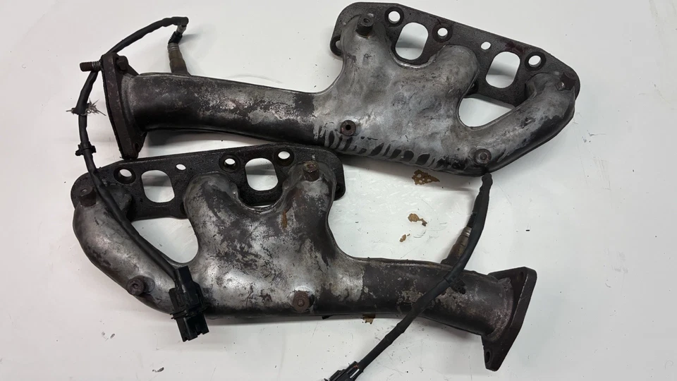 Par de cabezales de colector de escape Infiniti 3.5 VQ35DE G35 2003-2007 OEM 7085 Foto 1 de 4