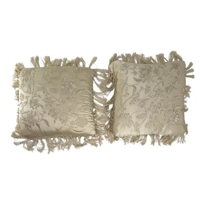 "Par de almohadas vintage flores bordado floral flecos 16"" X 16"" champán LEER - Imagen 1 de 16