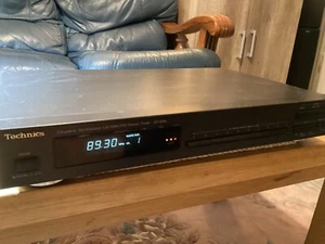 TECHNICS ST-610L Stereo Tuner LW MW FM Quartz Synthesizer Vintage Japanese - Picture 1 of 9