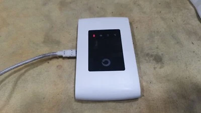 Vodafone R218 Mobile Wifi HOTSPOT Dongle Internet DNG140 - Immagine 1 di 4