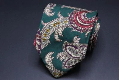 Corbata de seda XMI 325. Cachemira verde con rojo púrpura y blanco Foto 1 de 4