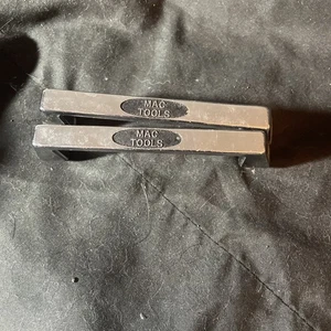 2 Vintage Mac Tool Box Drawer Handle w/Screws Circle Frame 4'' Long x 1'' Deep - Bild 1 von 4