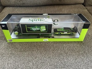M2 Machines Sprite Hauler CHASE 79 Dodge L600 & 69 Dodge Charger Daytona Hemi - Picture 1 of 7