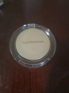 ILUMINADOR BRILLANTE A LUZ DE VELA Bare Minerals en bronce luminoso 10 g/0,35 oz. - Imagen 1 de 3