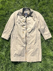 Vintage Burberry’s Trench Coat 40 Regular Patina Wearable Minor Flaws Authentic - Picture 1 of 12