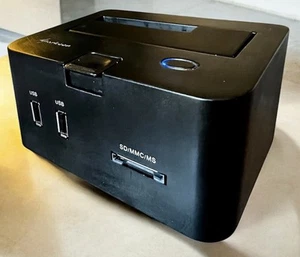 Card reader Sharkoon QuickPort PRO  for SATA HARD DRIVES - 2.5"and 3.5" - Picture 1 of 5