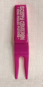 Scotty Cameron Design Studio Putters Fresados Finos Rosa Caliente Divot Pelota de Golf Herramienta - Imagen 1 de 8