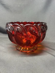 Vintage Indiana Tiara Glass Sunset Deep Red Calla Lily Leaf Footed Amberina Bowl - Picture 1 of 10