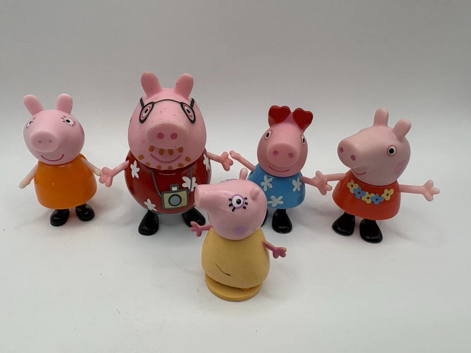 Peppa Pig Figure Lot of 5 ~ Mummy Daddy - Image 1 of 1
