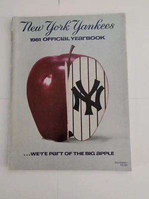 Vintage~*NEW YORK YANKEES*~Lot of 5 Yearbooks~1976-1981~MUNSON~REGGIE~CATFISH~ - Image 1 of 4