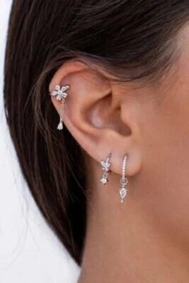 Pendiente para mujer con brazalete de diamantes creado en laboratorio de 0,40 quilates acabado en oro blanco de 14 quilates Foto 1 de 3