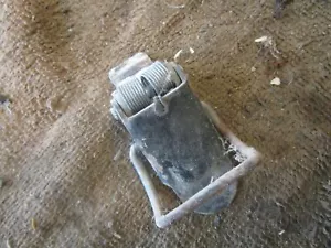1973 Yamaha CT3 CT1 seat frame latch - Bild 1 von 2