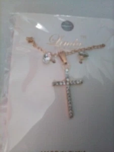 linda new york cross necklace and earring set - Picture 1 of 2