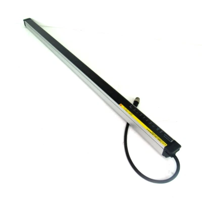 Omron F3SJ-B0785P25-D Safety Light Curtain Receiver, 30.9", Used - Image 1 of 4