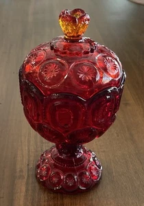 Vintage Fenton LG Wright Moon & Stars Ruby Red Pedestal Covered Candy Dish - Picture 1 of 3