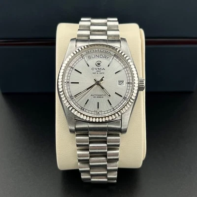 Caja trasera automática día-fecha CYMA 1862 25 joyas Foto 1 de 4