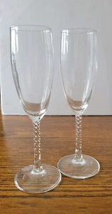 Set of Cristal D'Arques-Durand "Angelique" Fluted Champagne Glasses - Picture 1 of 2