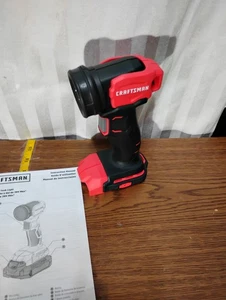 Craftsman CMCL020 V20 Max tête pivotante lumière de travail LED sans fil (outil uniquement B18 - Photo 1/3