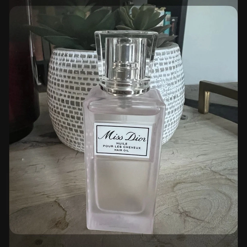 Туман для волос Dior Miss Dior 1 унция (30 мл) с розой - Изображение 1 из 1
