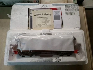 On30 Bachmann Hawthorne Village Budweiser King of Beers Coach Car NEW - Picture 1 of 3