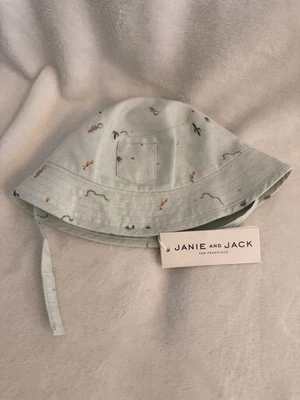 NUEVO CON ETIQUETAS - Sombrero de cubo Janie and Jack Foto 1 de 3