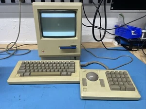 Vintage Apple. M0001W Macintosh 512K - Desktop Computer - Picture 1 of 4