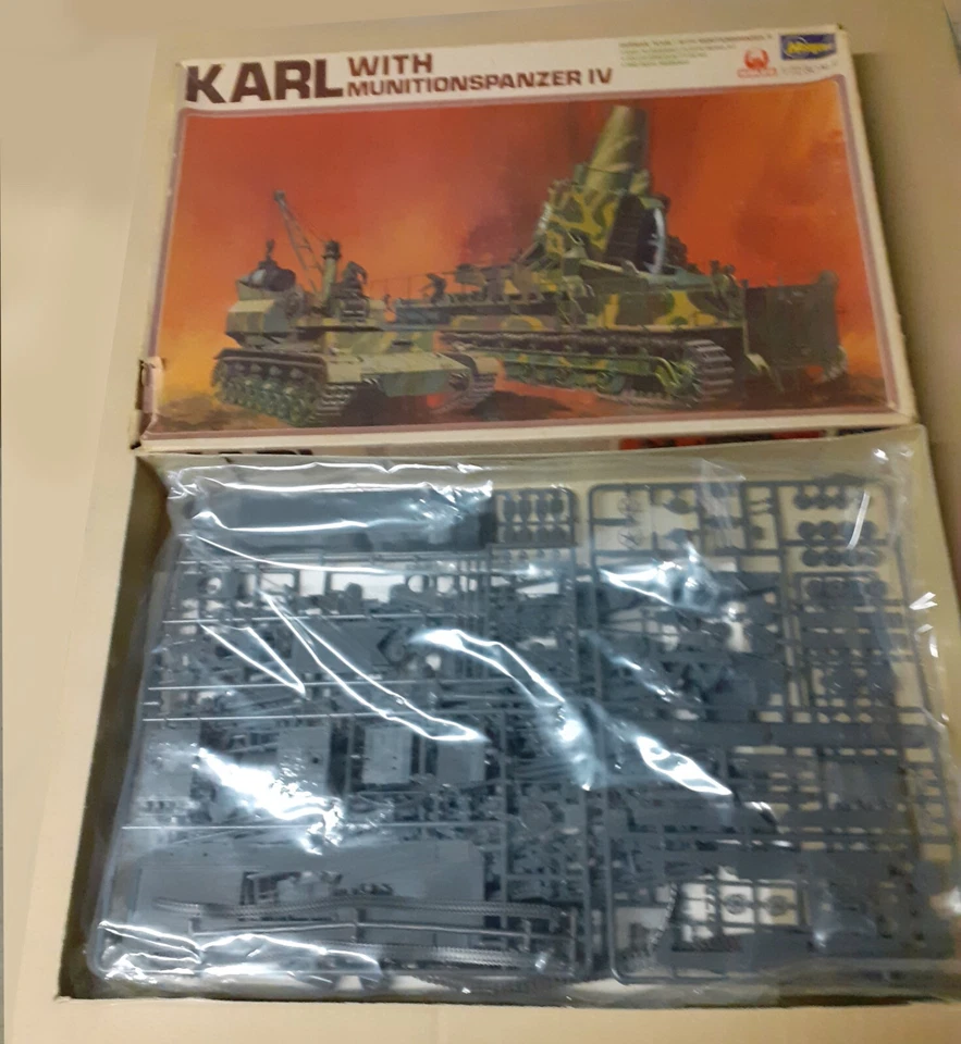 KARL WITH MUNITIONSPANZER IV HASEGAWA - Immagine 1 di 1