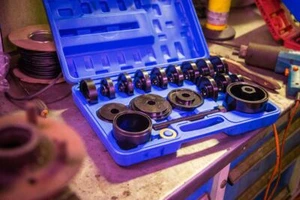 Blue Spot Tools - 23PCE Wheel Bearing Removal Kit - Picture 1 of 1