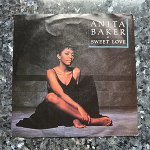 Anita Baker - Sweet Love / No One In The World (Elektra - EKR 44) - Picture 1 of 6