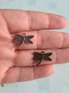 Libelle Charms, 18x14mm, Antik Bronze oder Silber, Fundstücke, UK Verkäufer - Bild 1 von 11