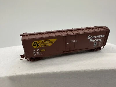 Southern Pacific, 50' Standard Box Car, Plug Door, RD# SP 661044 - Image 1 of 2