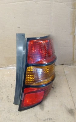 2003 2004 2005 2006 PONTIAC VIBE QUARTO PAINEL MONTADO LANTERNA TRASEIRA DIREITA PASSAGEIRO - Imagem 1 de 4