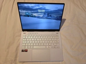 ASUS ROG Zephyrus 14'' AMD R9-6900HS 120Hz QHD 16GB 1TB SSD 14" RX 6800S 8GB - Picture 1 of 9