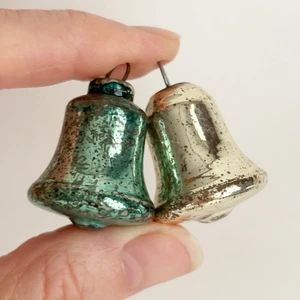 2 Vintage Weihnachten Feder Baum Glas Glocke Ornamente Mini blau silber glänzend Brite - Bild 1 von 8