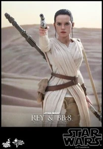 New Hot Toys MMS337 Star Wars EP VII The Force Awakens 1/6 Rey and BB-8 set - Picture 1 of 3