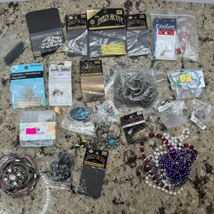 Surtido Cuentas Dijes Colgantes Joyería Fabricación Lote Variedad Agarre Bolsa Mezcla - Imagen 1 de 8