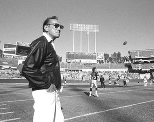 Los Angeles Raiders AL DAVIS 8x10 Photo Football Print Glossy Poster HOF 92 - Picture 1 of 1