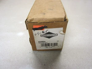 Briggs & Stratton 494564 Crankshaft 690805 - Picture 1 of 5